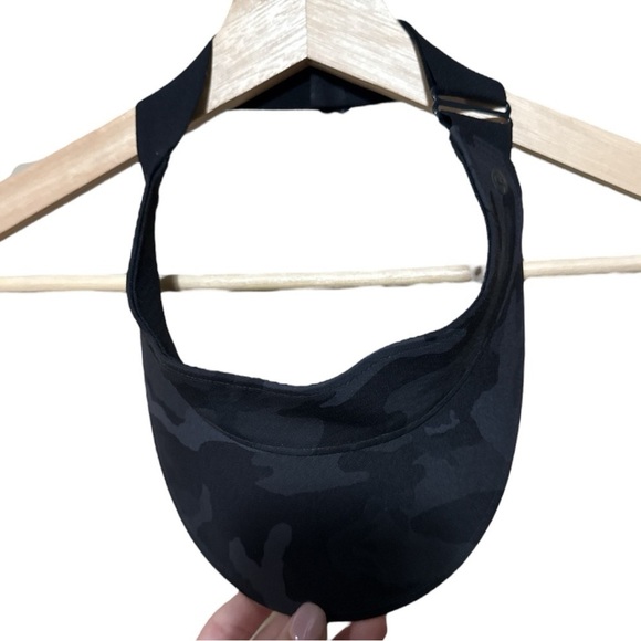 EUC - Lululemon Fast Paced Visor - Camo Deep Coal Multi - Picture 3 of 5